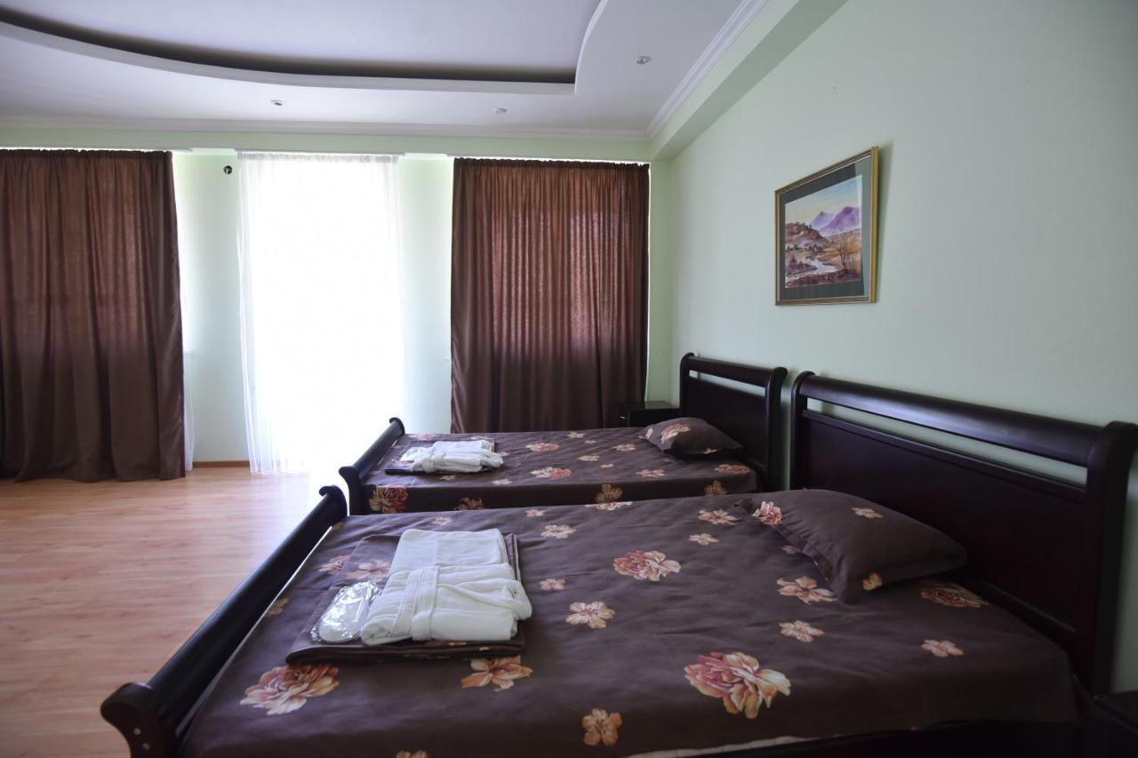 Hotel Vake Palace Tbilisi Exterior foto